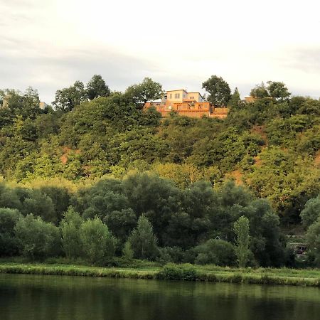 Chatka - A - Vyhlidka Nad Rekou Zdiby Luaran gambar